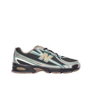 740 Men's Sneakers Shoes - Black